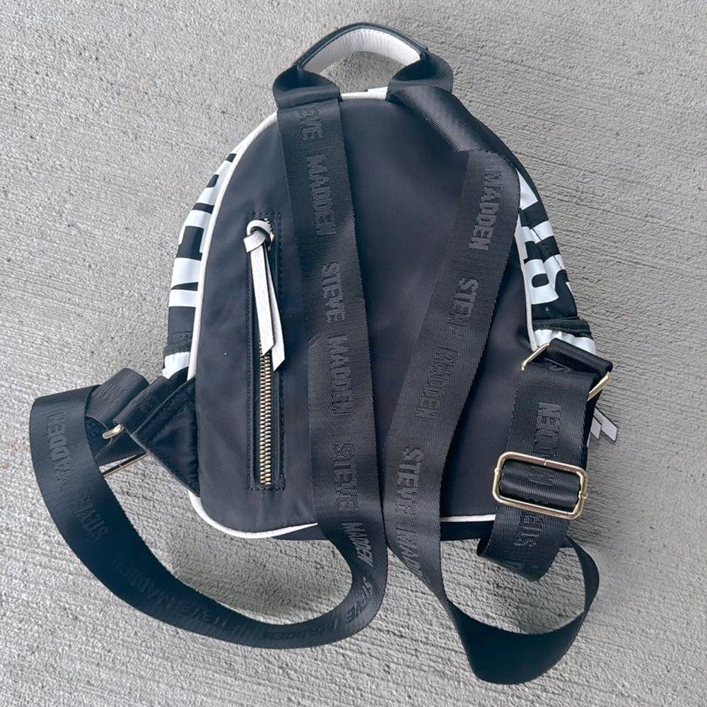 Steve Madden mini backpack - Picture 4 of 6